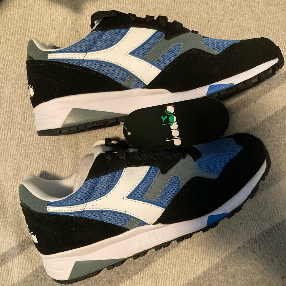 Diadora sneakers -new with tag/box! Men/women